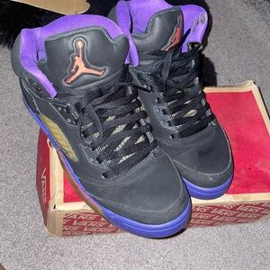 AIR JORDAN 5 GS “RAPTORS”  Size 7Y